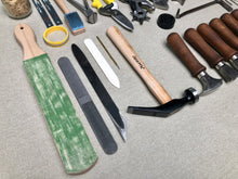 Load image into Gallery viewer, Shoemaker tool set kit for beginners in shoemaking PRO
