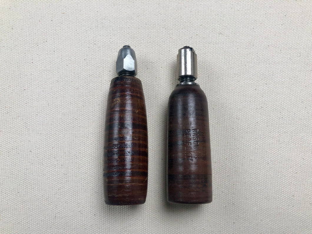 Awl handle for pegging by RASCHE