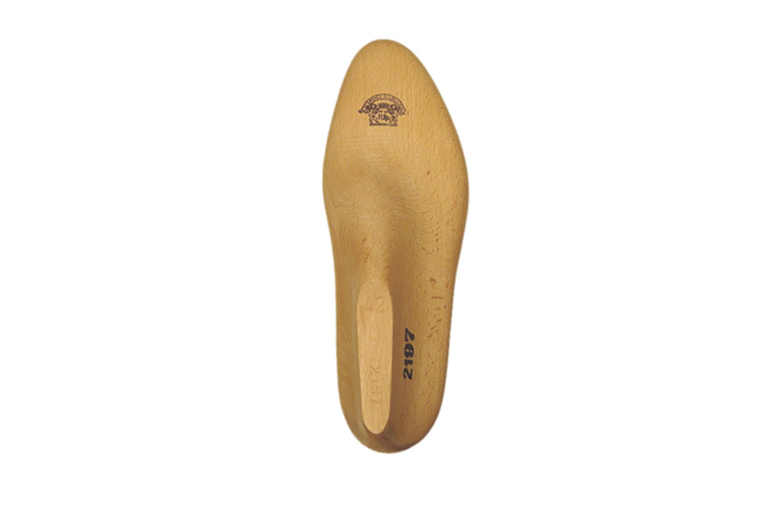 Wooden shoe last 2197 for bespoke shoemaking, 20 mm