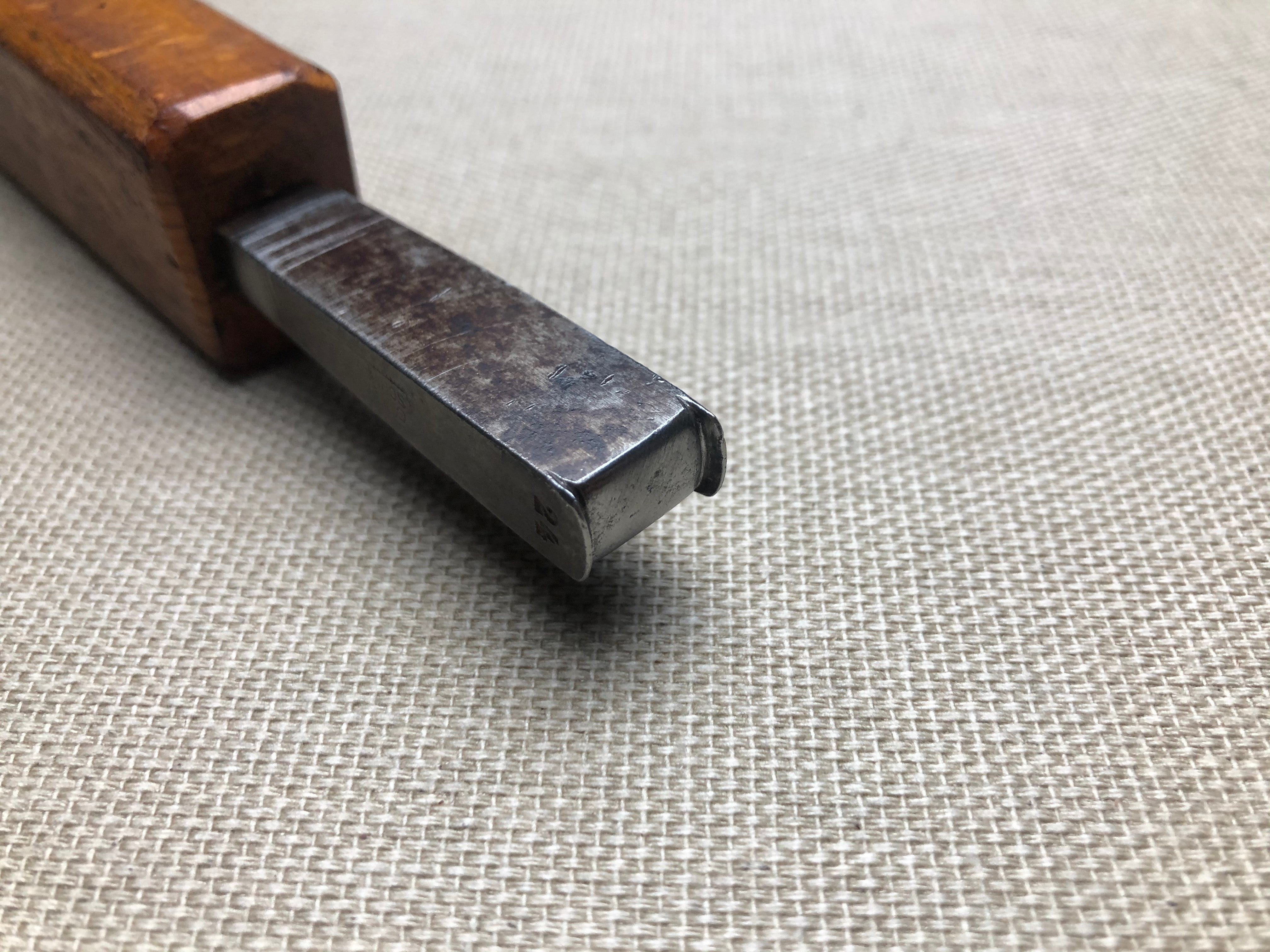 z Finishing edge iron – Shoemakercraft