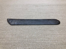 Load image into Gallery viewer, z Shoemaker knife by E.A.Berg - 1936
