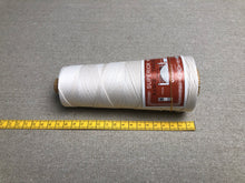 Load image into Gallery viewer, Superior Ramie Thread 16/3 - 225 g, waxed
