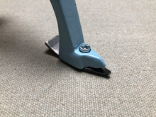Load image into Gallery viewer, Staple remover, lifter for shoemaking
